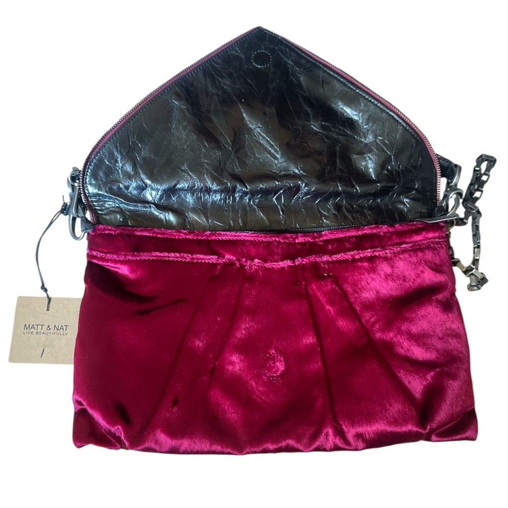 Matt & Nat Fuchsia Velvet Vegan Leather Zipper Trim Envelope Purse Clutch NWT - Picture 3 of 8